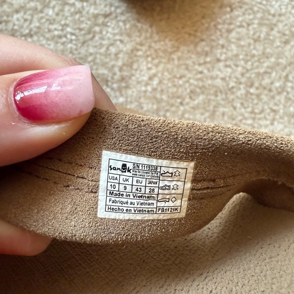 Tan Men’s Sanuk Flip Flops - Picture 3 of 3